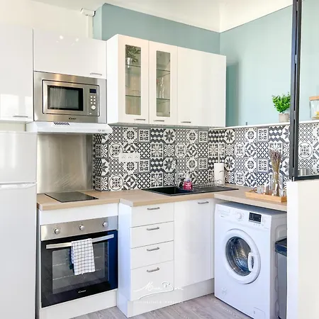 Apartment Vue Sur Les Halles De 2 Couchages Toulon