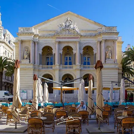 Cosy Et à Toulon, Vue Sur Les Halles, 2 Couchages Apartamento *
